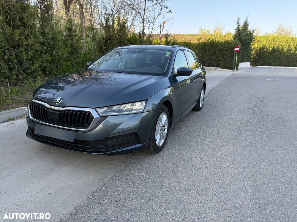 Skoda Octavia 2.0 TDI DSG Ambition - 1