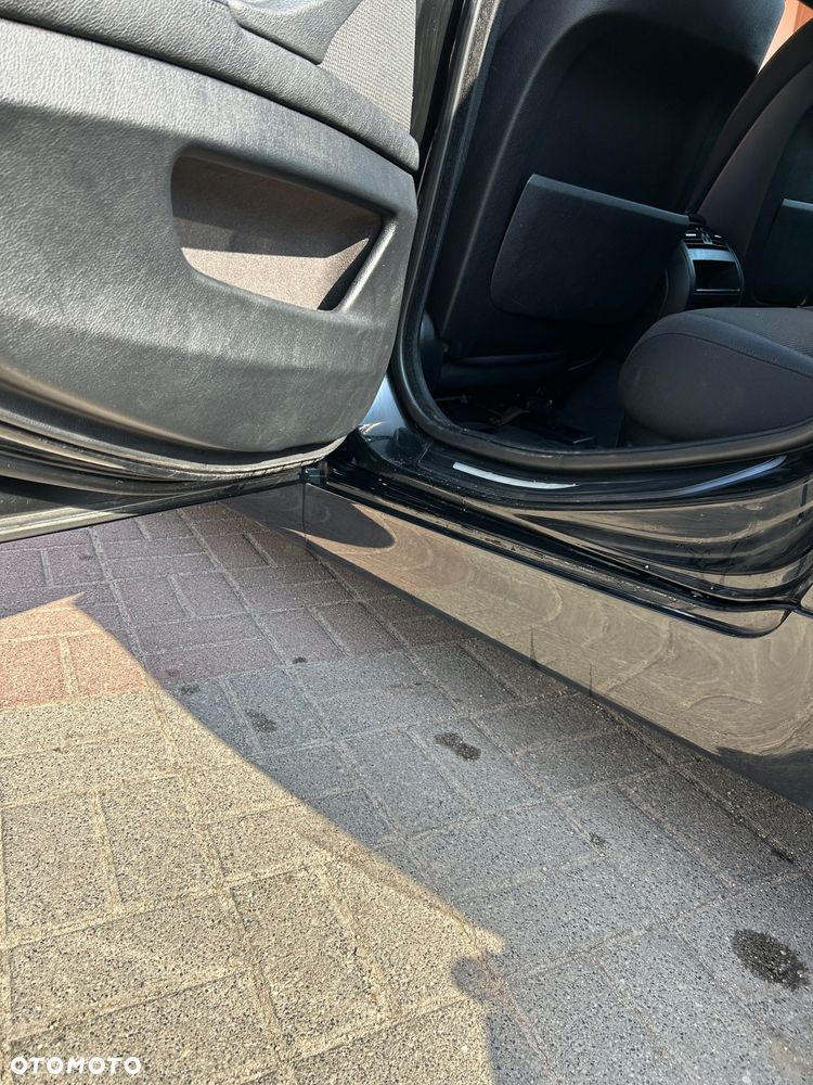 BMW Seria 5 520d - 10