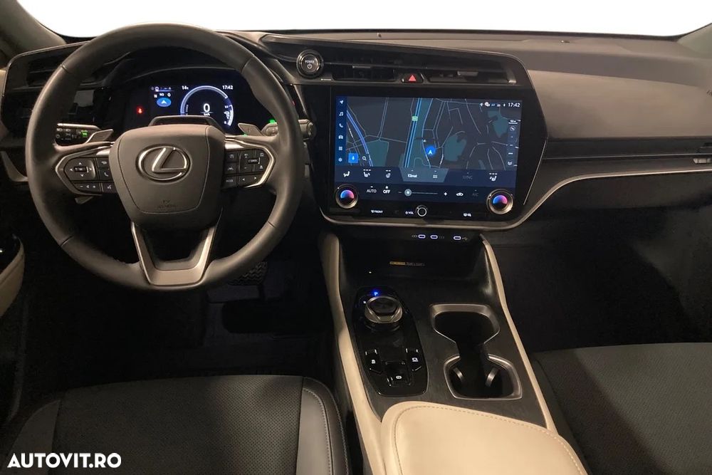 Lexus RZ 300e FWD Business - 11