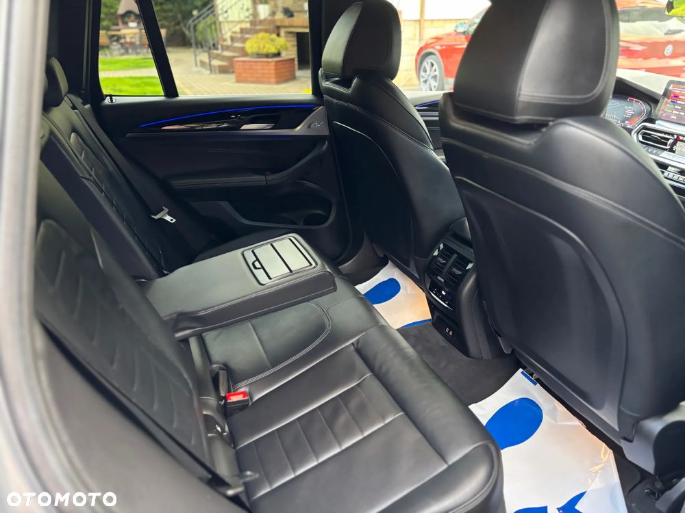 BMW X3 sDrive18d Advantage sport - 16