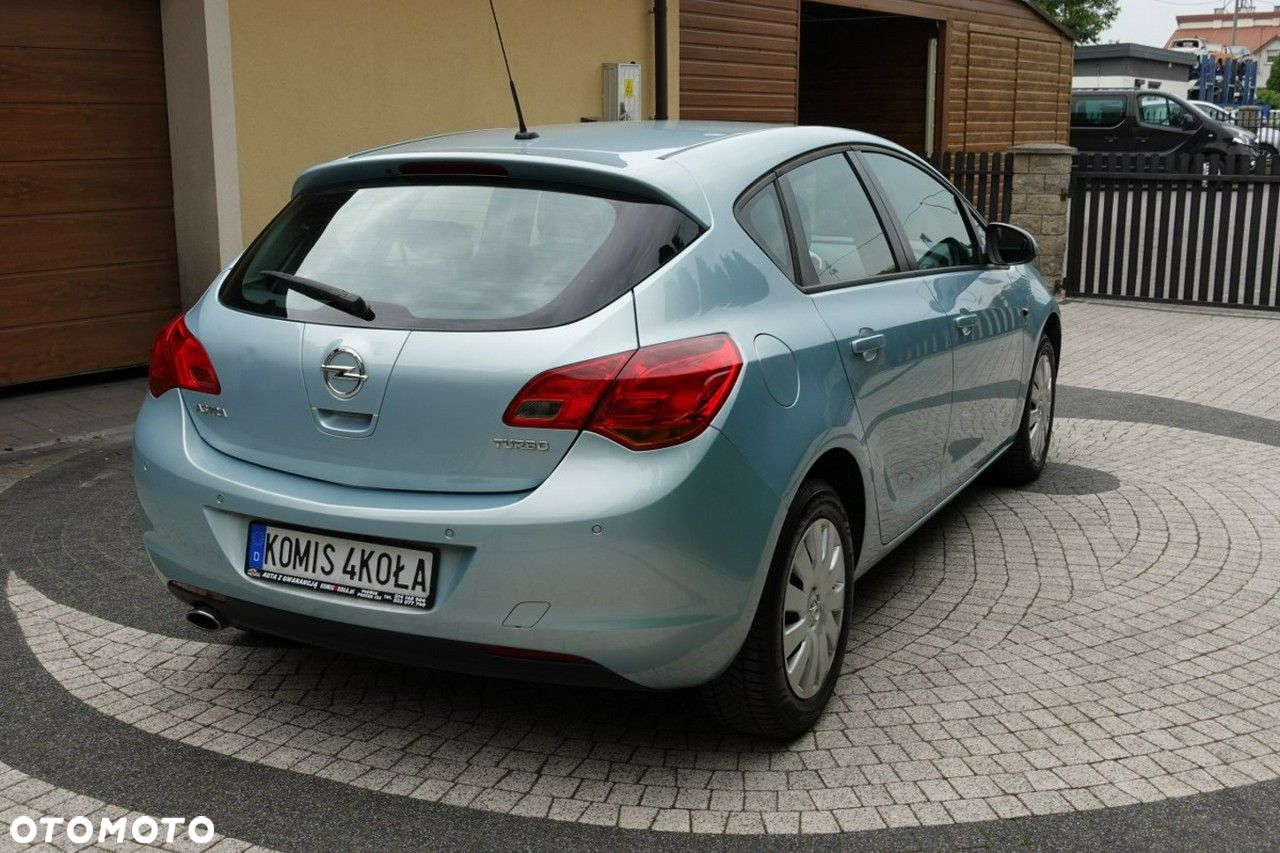 Opel Astra - 3
