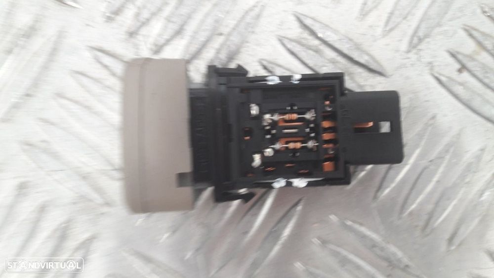 INTERRUPTOR KIA CERATO SEDAN 2007 -593570110W - 2