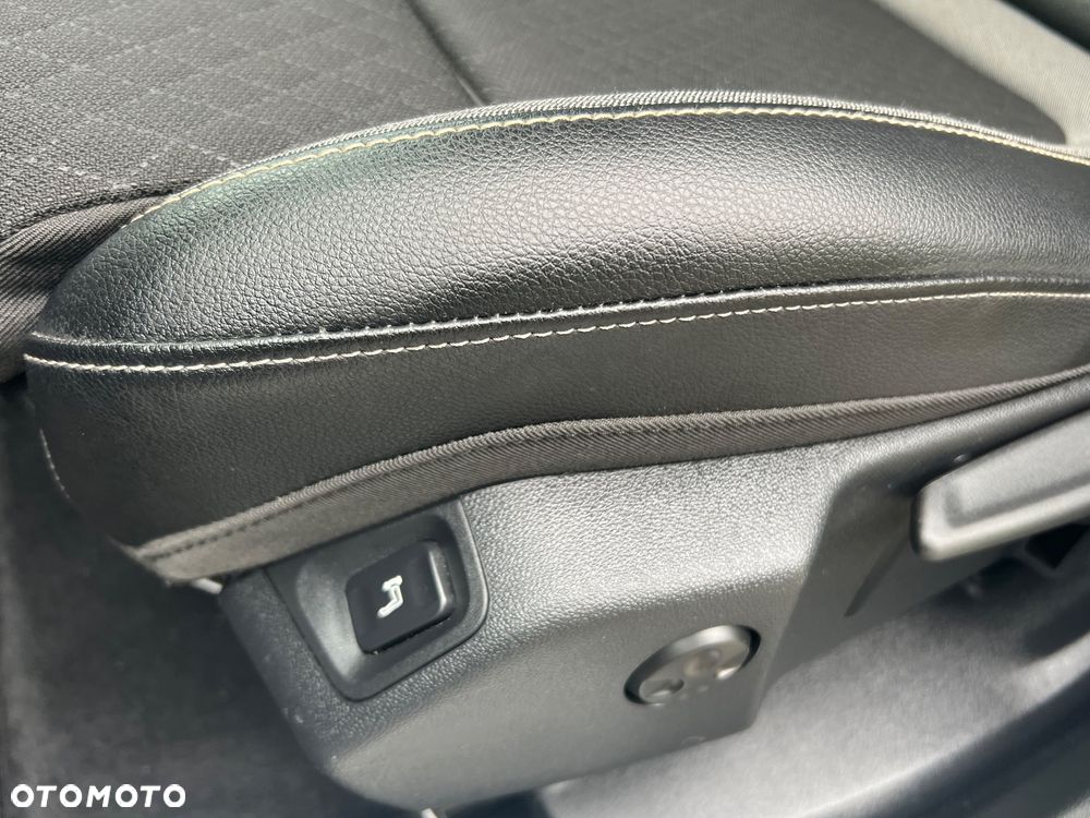 Opel Grandland X 1.2 Start/Stop Business INNOVATION - 18