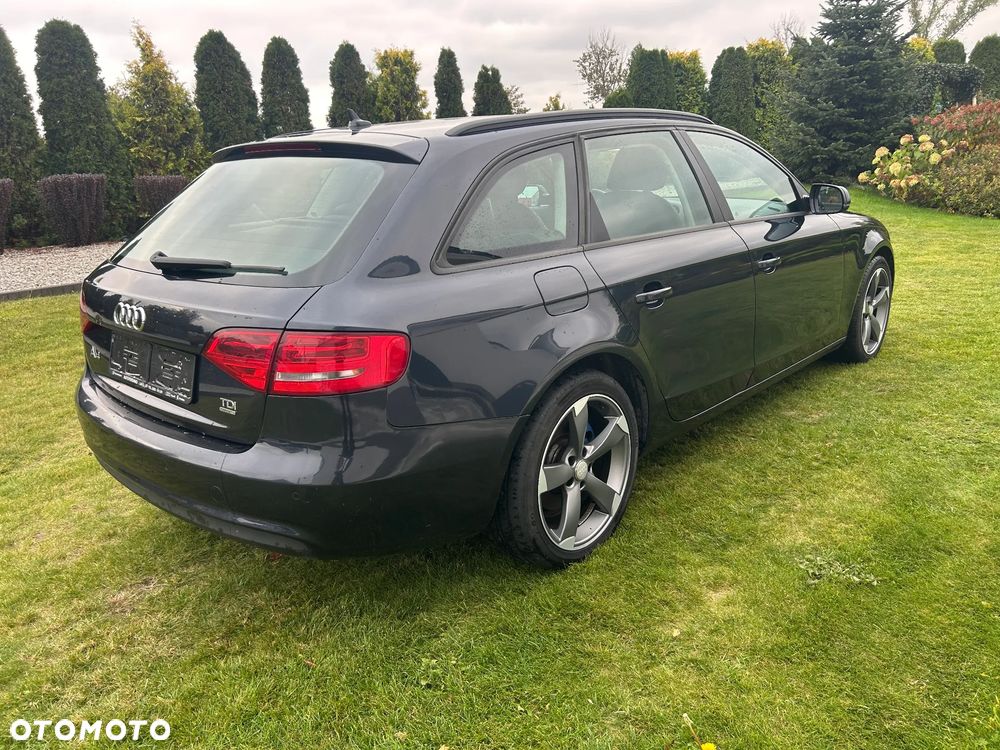 Audi A4 Avant 2012 photo 5