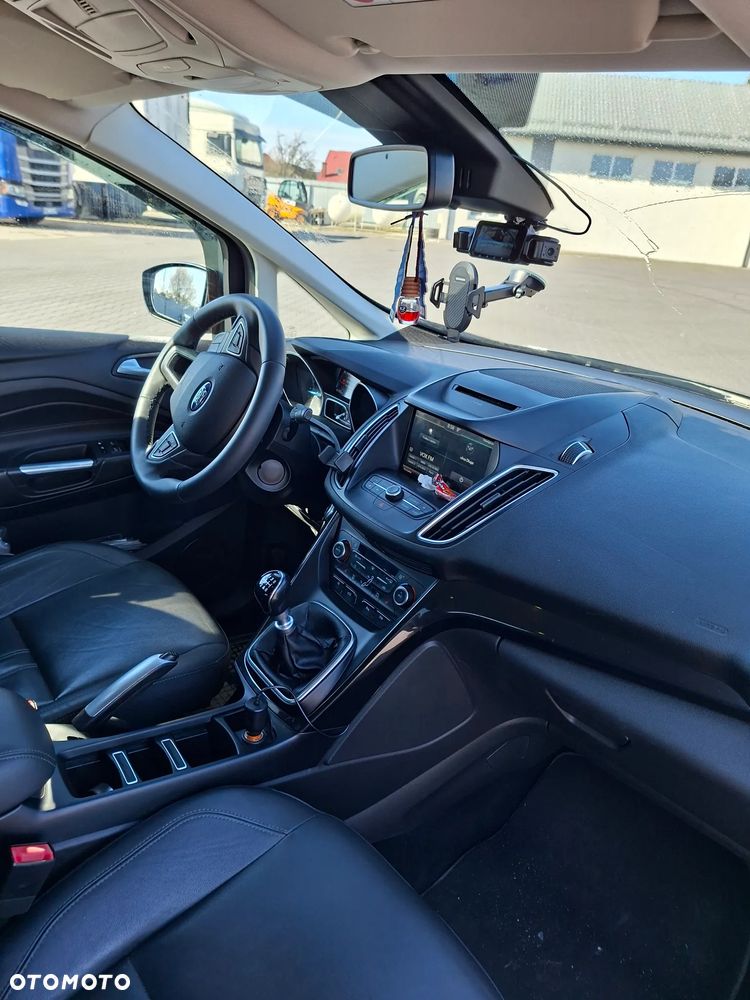 Ford Grand C-MAX - 10