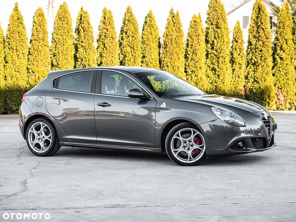 Alfa Romeo Giulietta 1.8 TBi 16V TCT Quadrifoglio Verde - 4