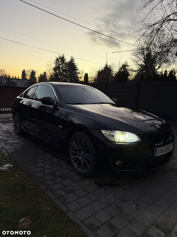 BMW Seria 3 330d xDrive M Sport Edition - 11