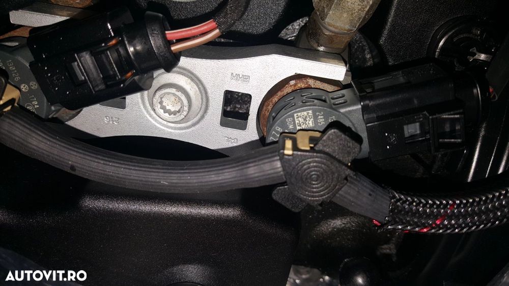 INJECTOR 1.6 D CLH VW GOLF 7 04L130277 G - 1