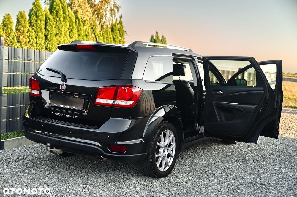 Fiat Freemont 2.0 Multijet 16V DPF Automatik Allrad Black Code - 22