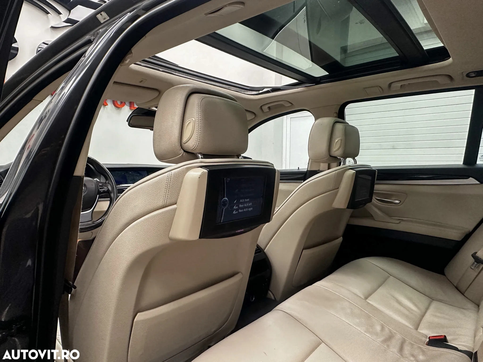 BMW Seria 5 520d Touring Aut. Luxury Line - 35