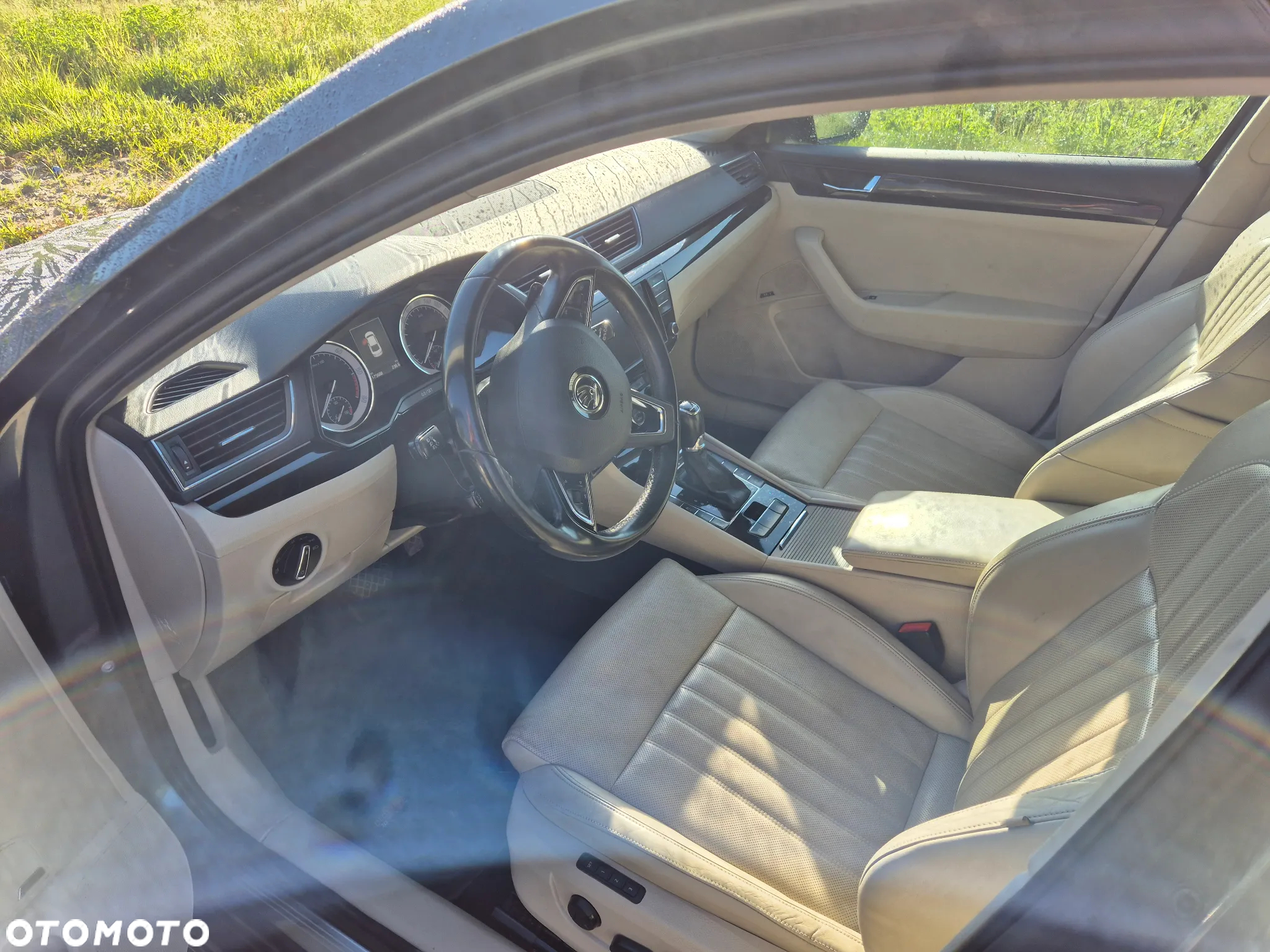 Skoda Superb 2.0 TDI L&K DSG - 4