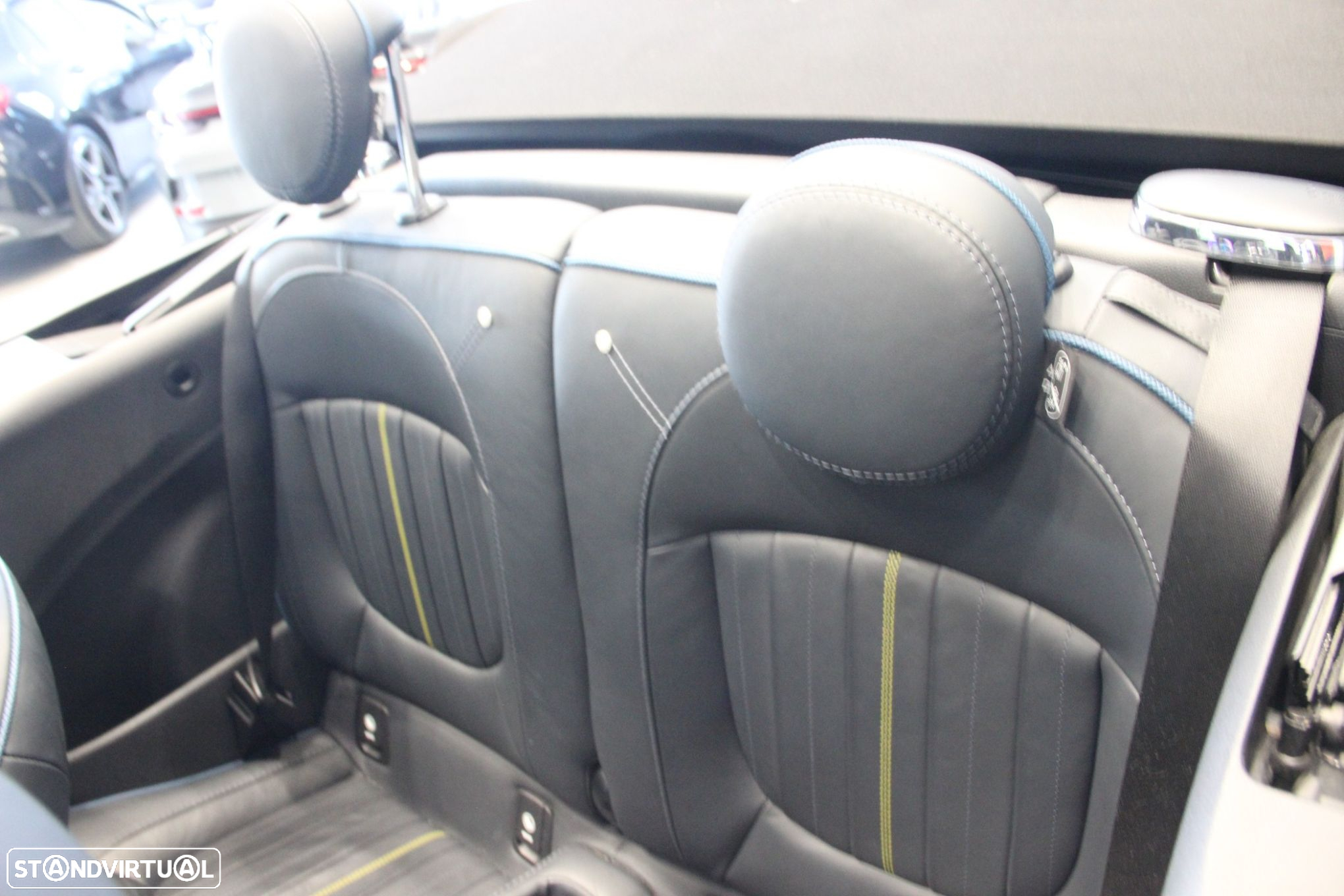 MINI Cabrio Cooper Auto - 20