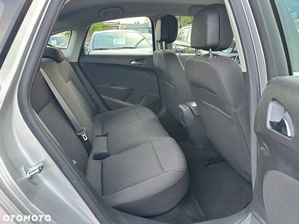Opel Astra - 24
