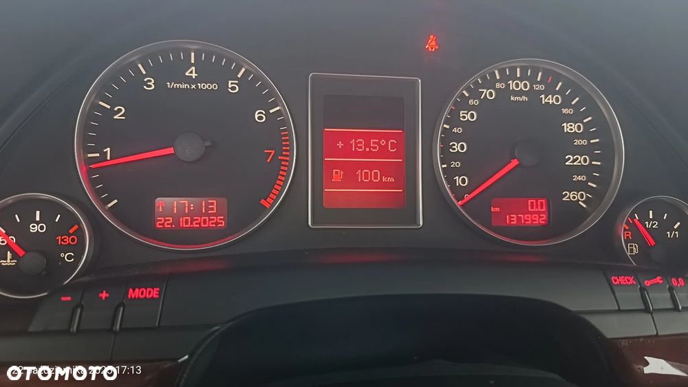 Audi A4 Limousine - 16