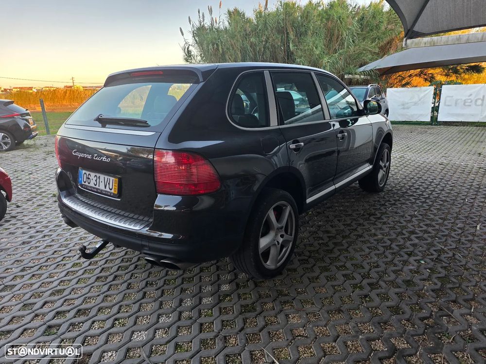 Porsche Cayenne Turbo - 9