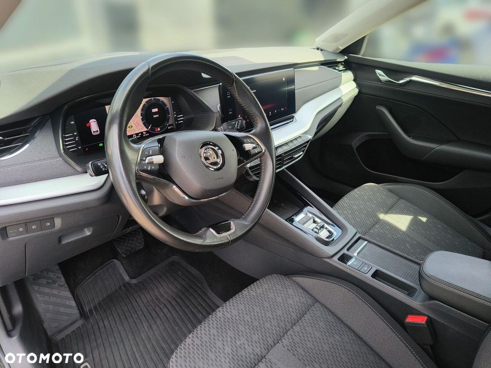 Skoda Octavia 2.0 TDI Style DSG - 11