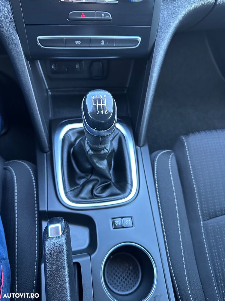 Renault Megane BLUE dCi Zen - 22