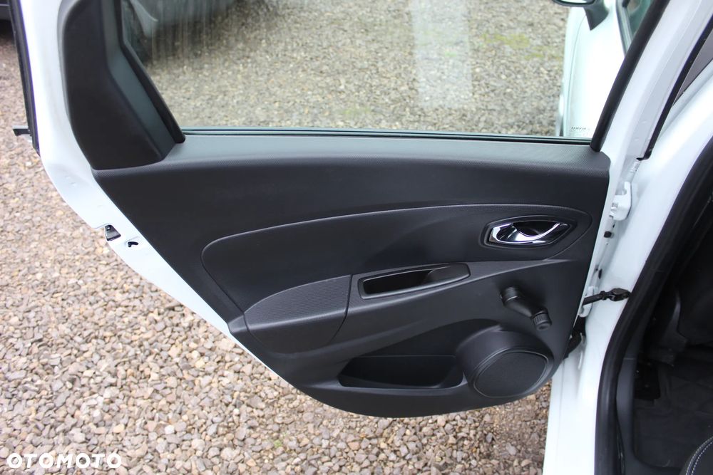 Renault Clio - 24