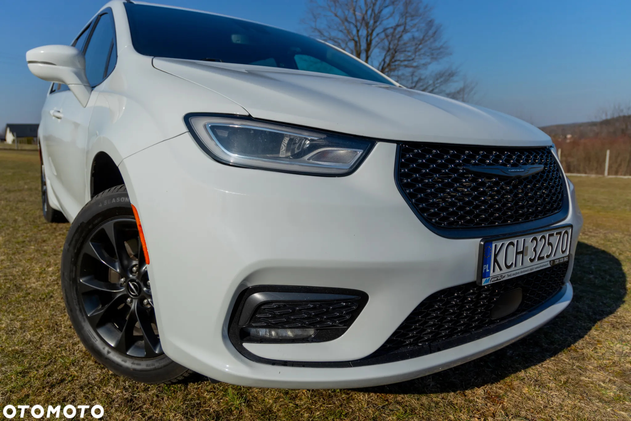 Chrysler Pacifica - 2