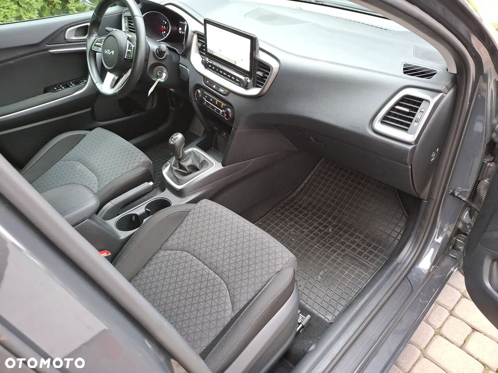 Kia Ceed 1.5 T-GDI M - 18