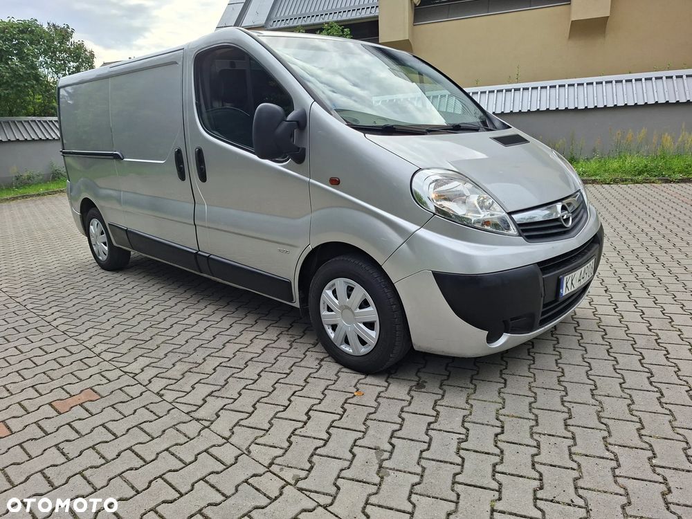 Opel Vivaro - 17
