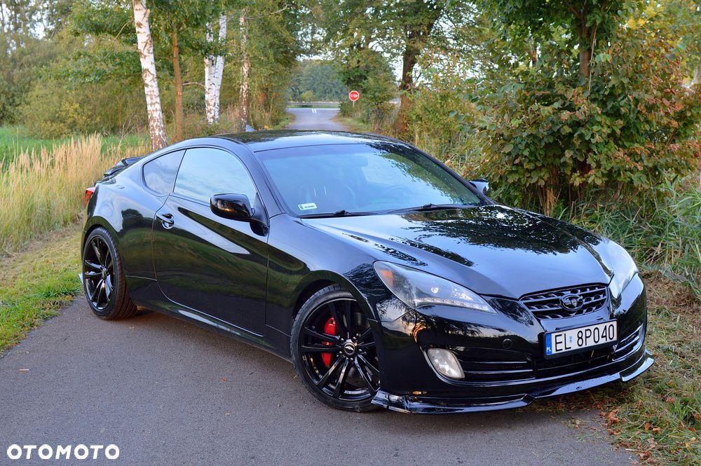Hyundai Genesis Coupe - 5