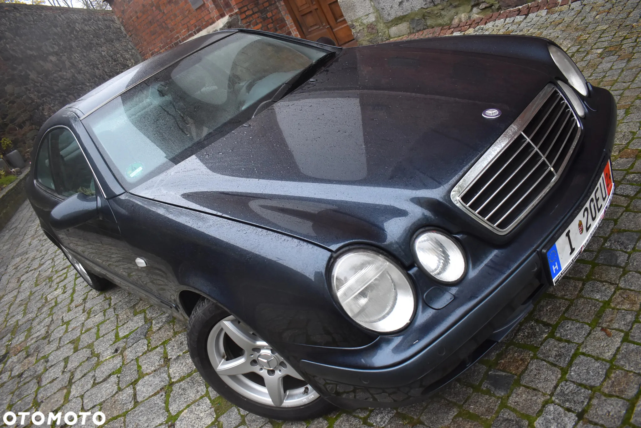 Mercedes-Benz CLK 320 - 32