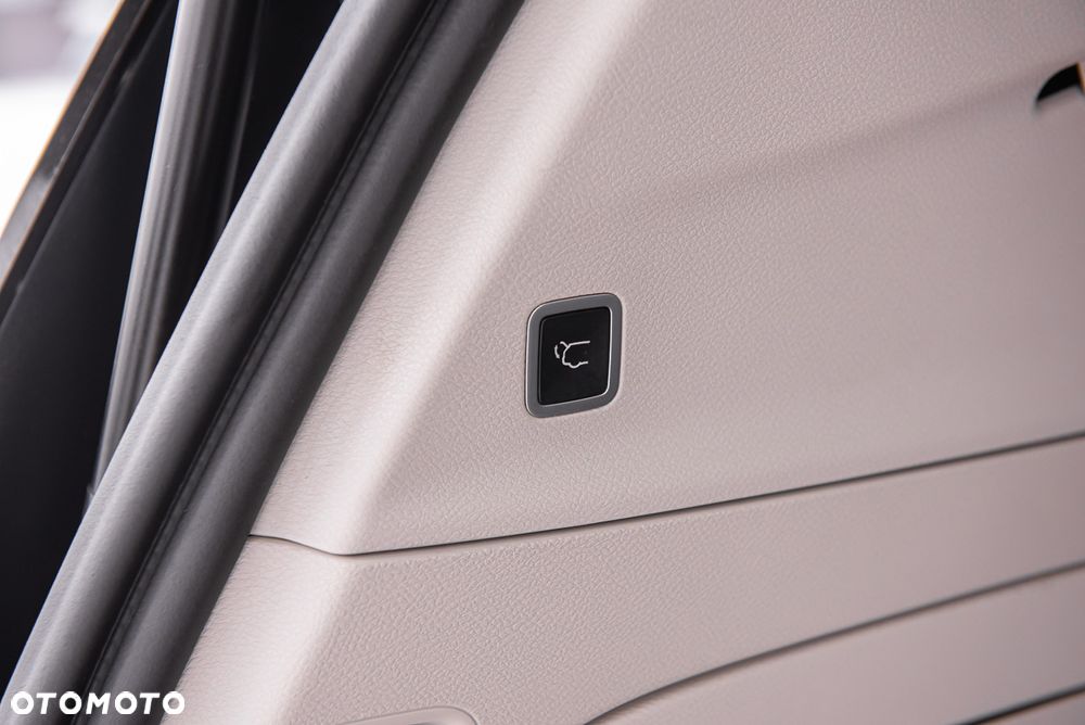 Chrysler Pacifica - 34