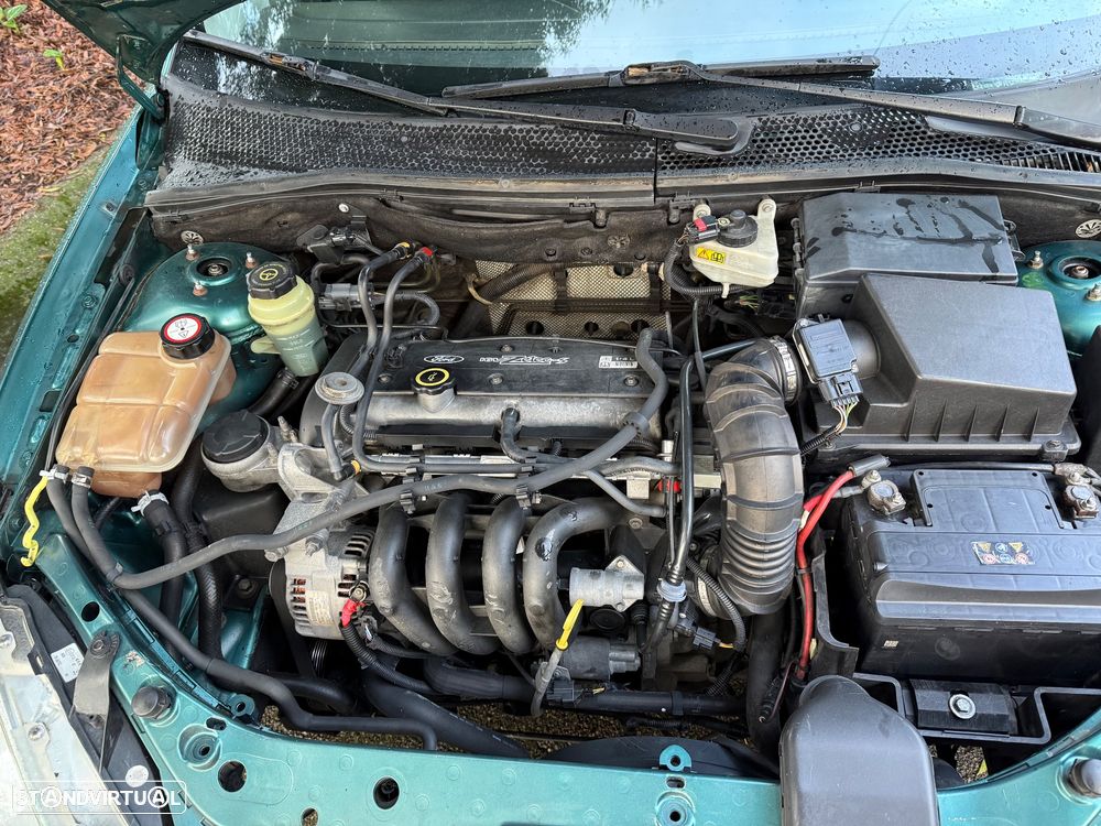 Ford Focus 1.4 Ambiente - 10