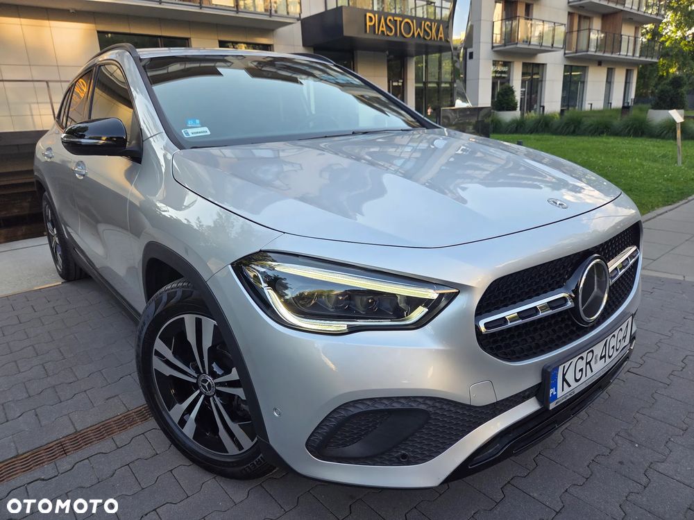 Mercedes-Benz GLA 250 4-Matic AMG Line - 13
