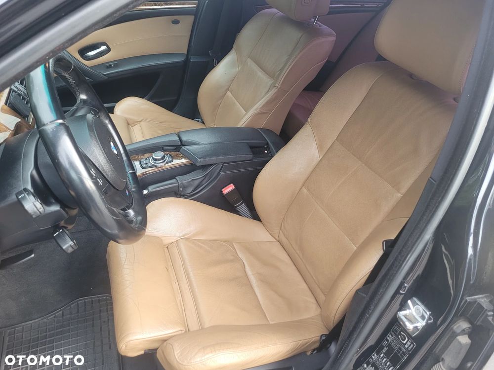 BMW Seria 5 530d Sport-Aut Edition Sport - 19