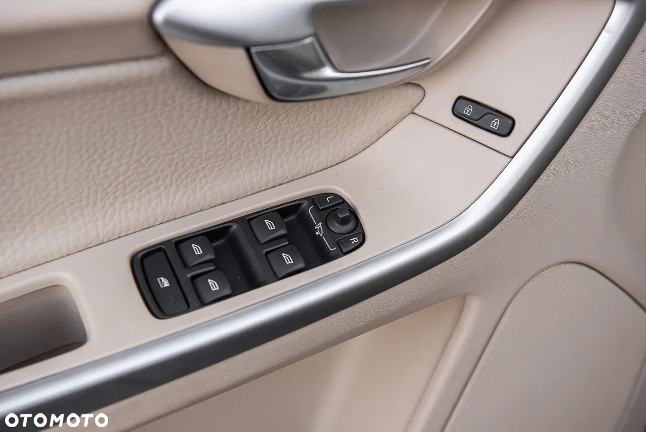 Volvo XC 60 DRIVe Summum - 18