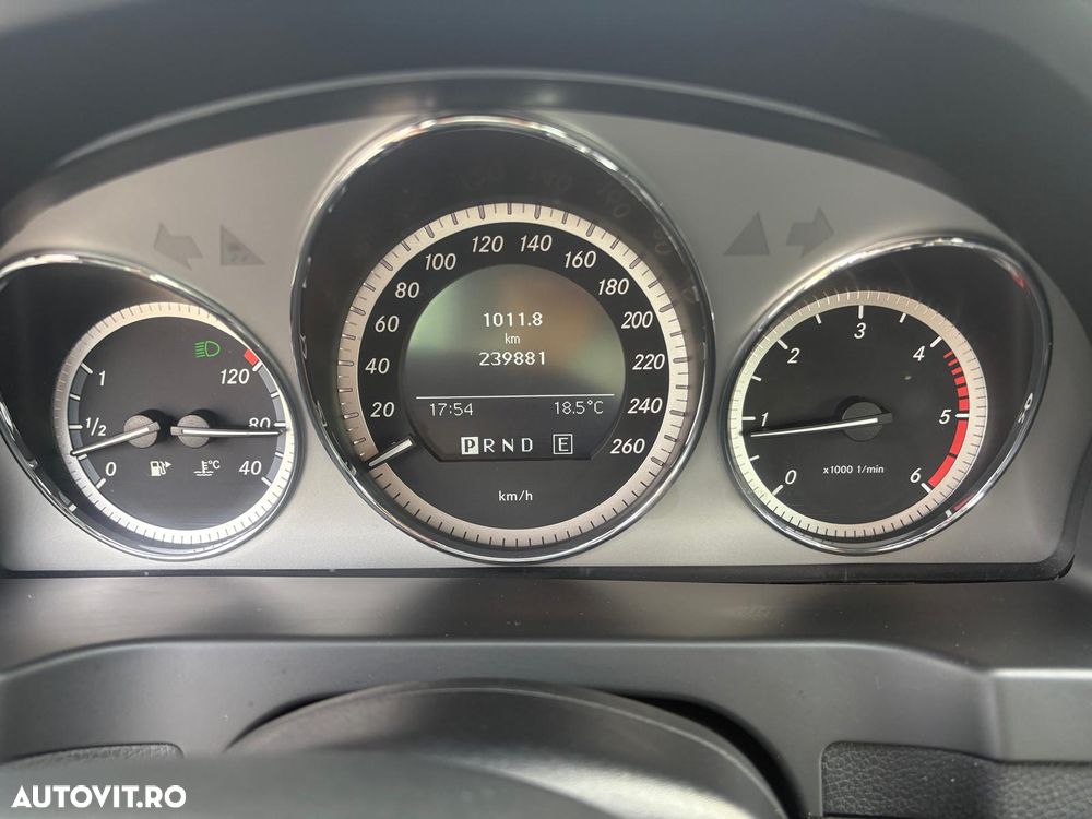 Mercedes-Benz C - 13