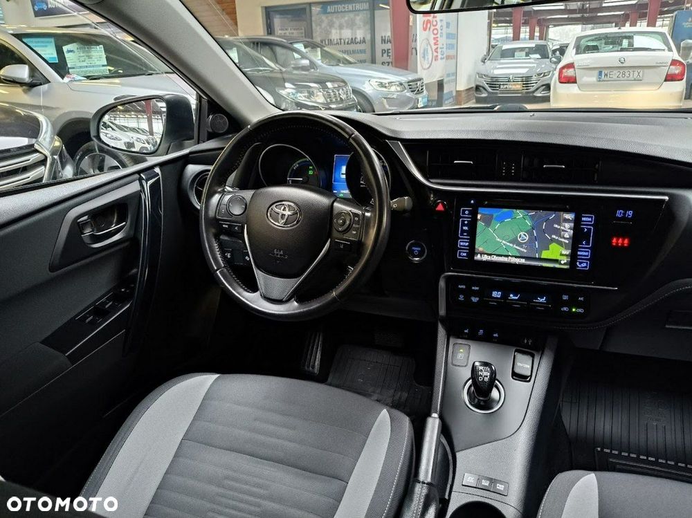 Toyota Auris - 12