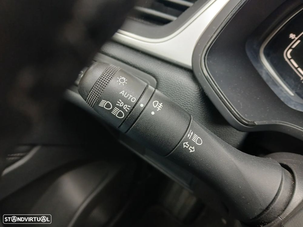 Renault Captur 1.0 TCe Techno - 25