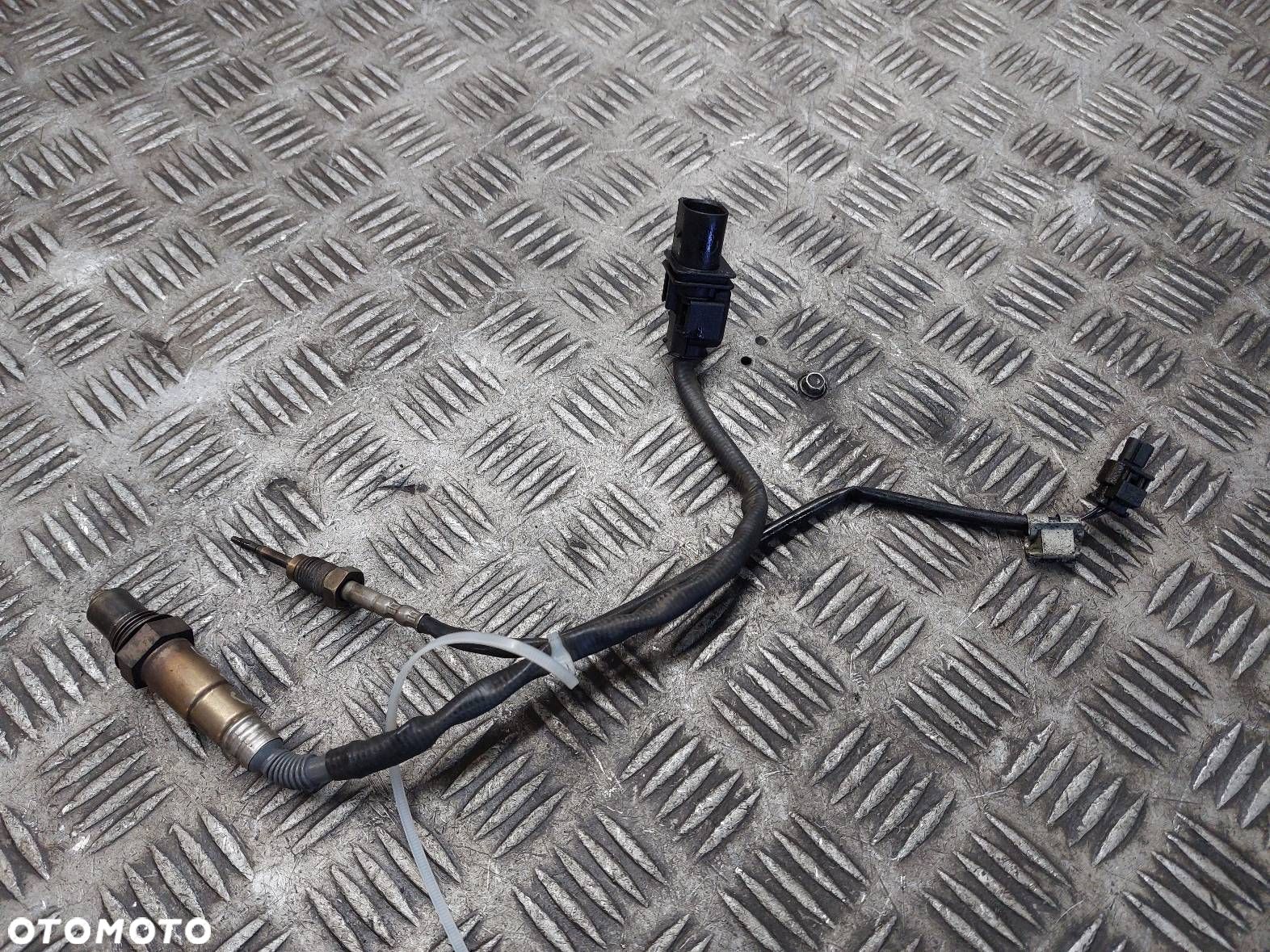 SONDA LAMBDA + CZUJNIK SPALIN BMW E90 2.0 D 7804369 265600-2780 - 1