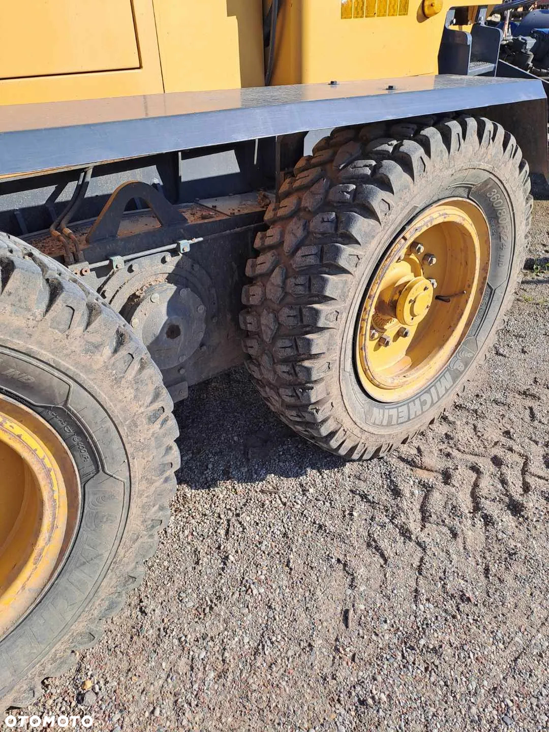 XCMG Gr 135 - 10