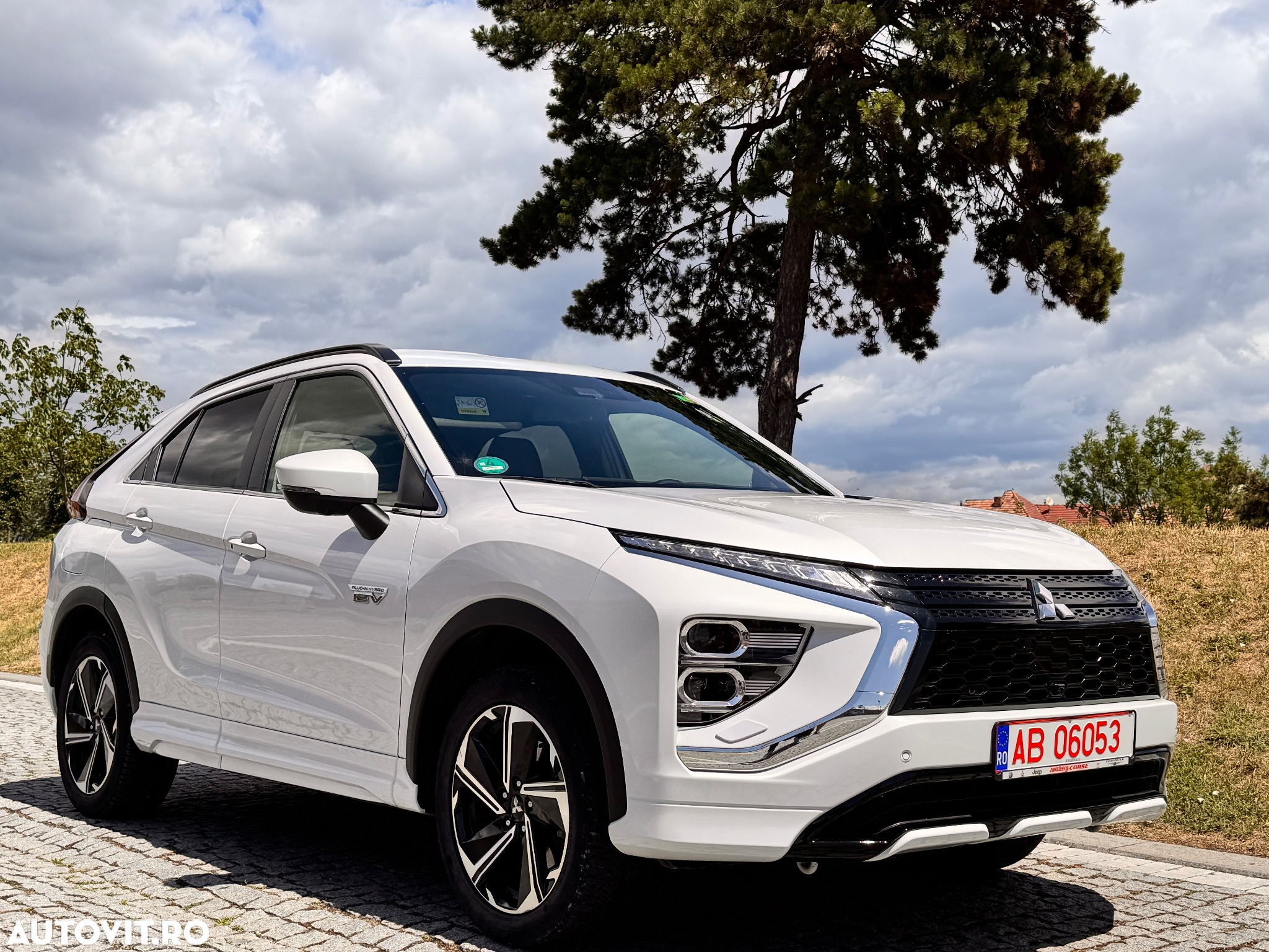 Mitsubishi Eclipse-Cross - 15