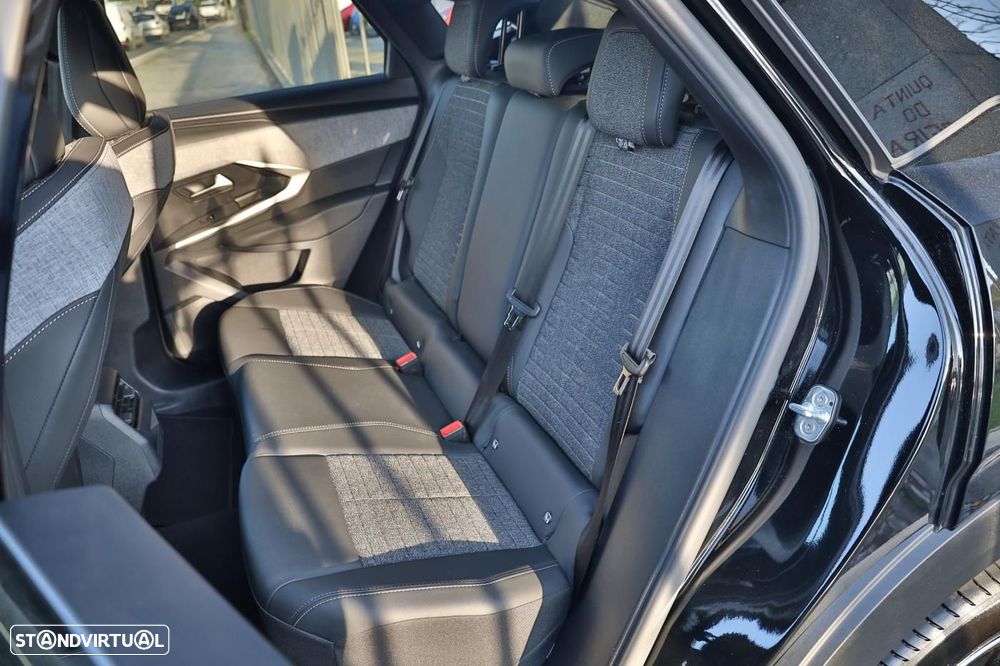 Peugeot 3008 1.2 Hybrid Allure e-DCS6 - 4