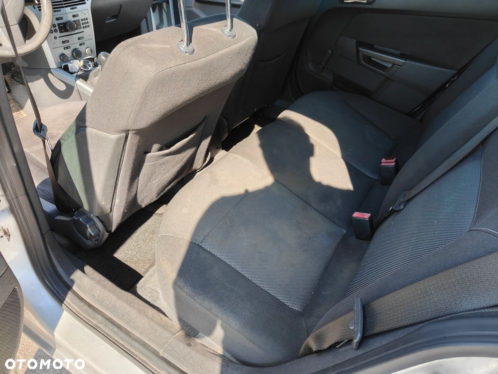 Opel Astra 1.6 Enjoy - 35