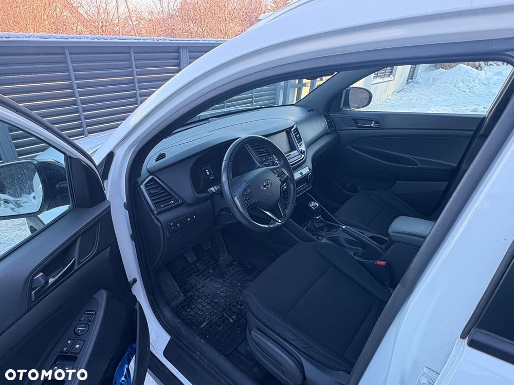 Hyundai Tucson 2.0 CRDI BlueDrive GO 2WD - 14