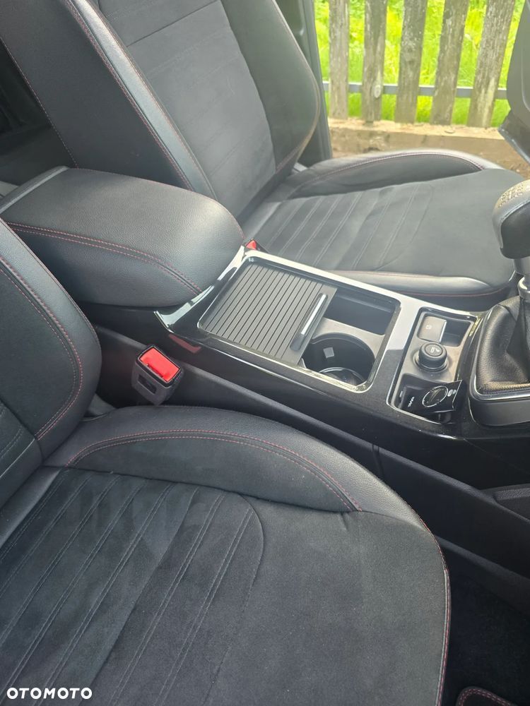 Ford Kuga - 7