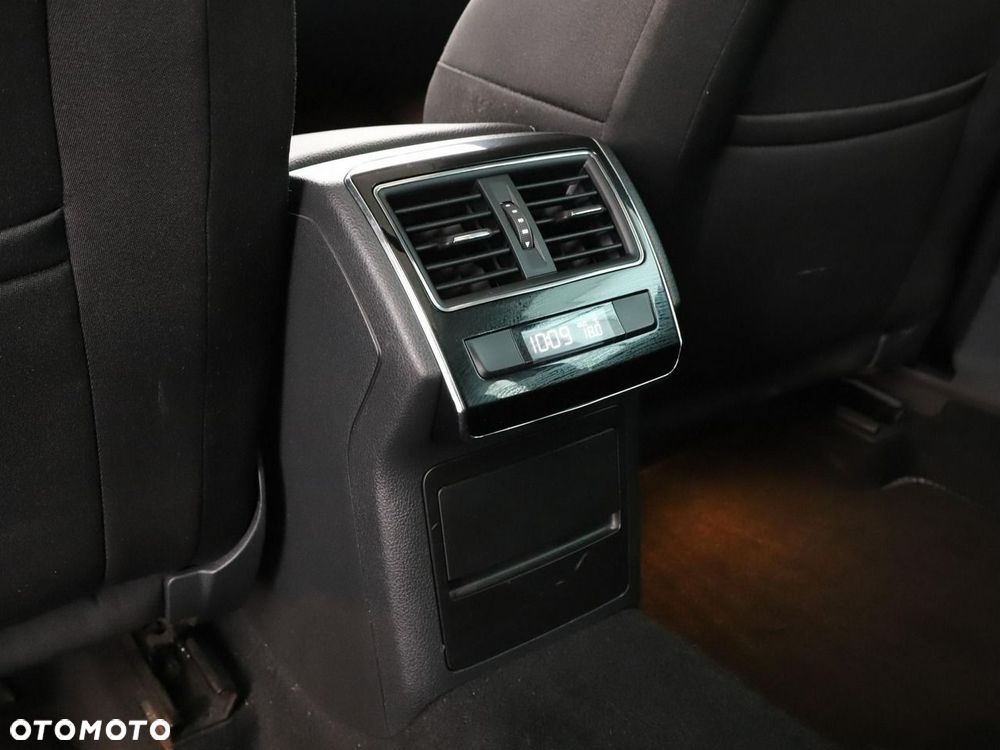 Skoda Superb 1.6 TDI Ambition - 37