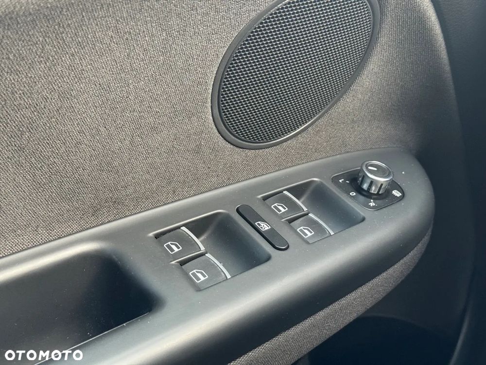 Volkswagen Golf Plus 1.4 TSI Highline DSG - 25