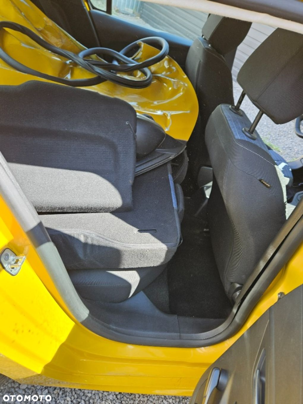 Peugeot 208 - 22