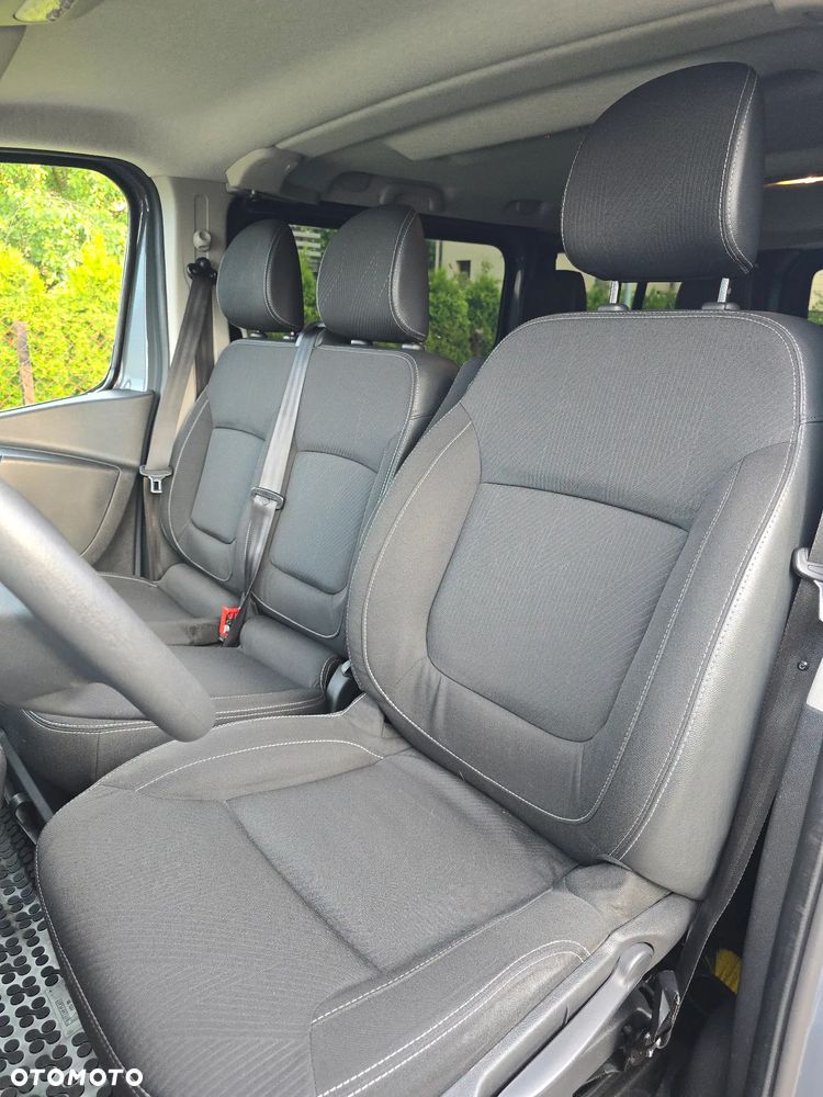 Renault Trafic - 16