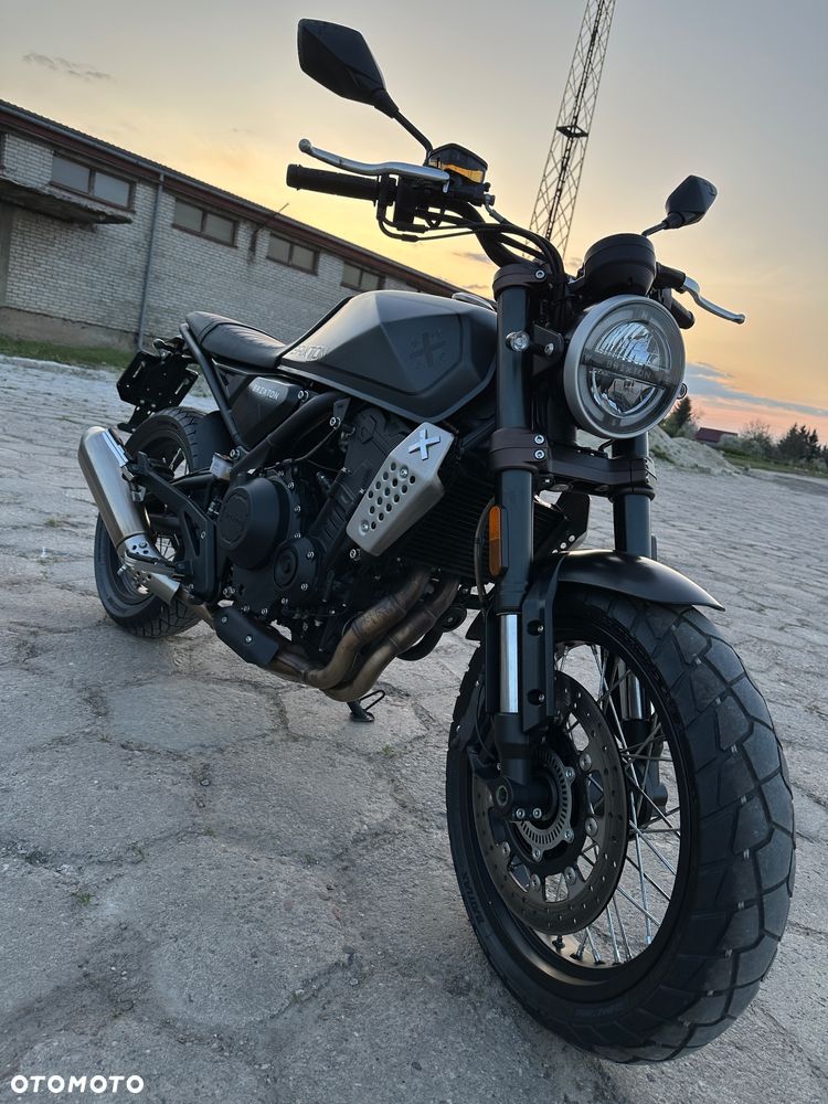 Brixton Crossfire - 15