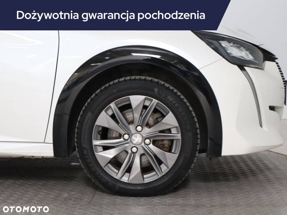 Peugeot 208 - 17