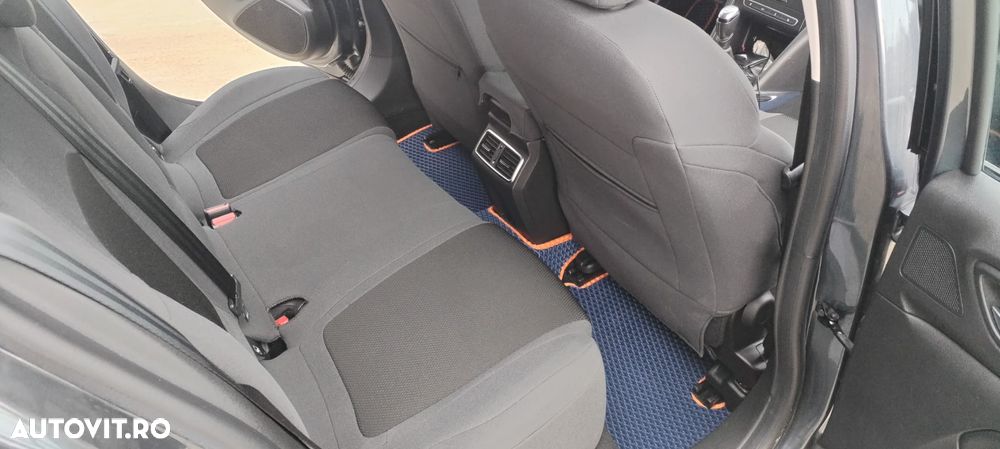 Renault Megane ENERGY TCe 100 INTENS - 4