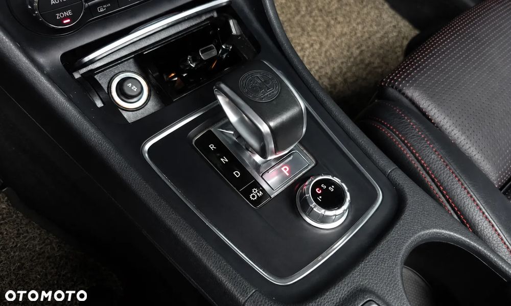 Mercedes-Benz CLA AMG 45 4Matic AMG Sp.sh 7G-DCT - 8